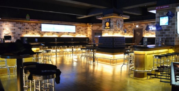 Thursday-Party1-823x420